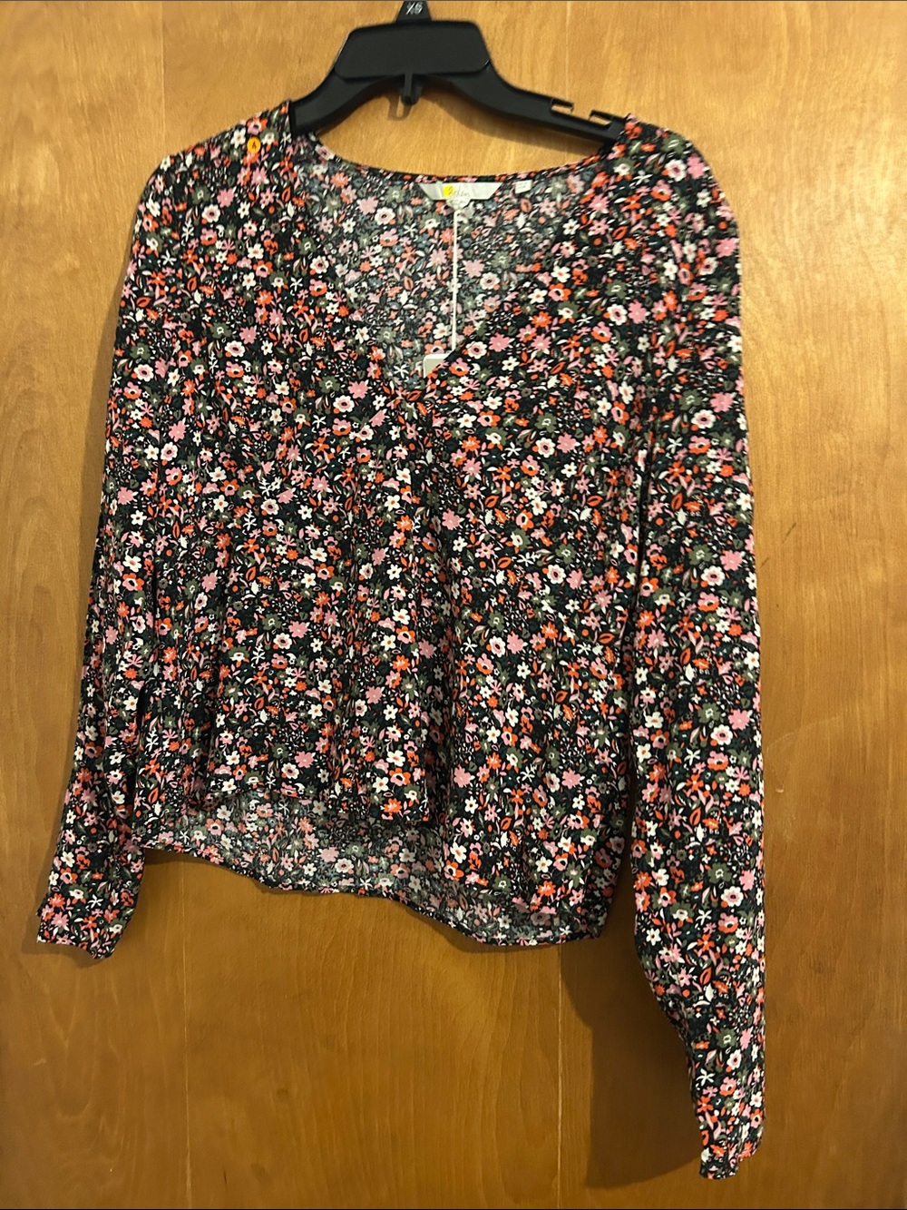 Boden Olive Floral V-Neck Blouse with Pink and White Flowers NWT - Picture 5 of 9